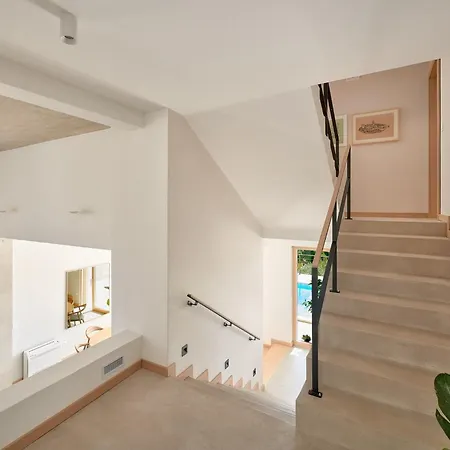 Dazzling Hvar Licita 4 Bedrooms Spacious Sunterrace Fitted With Sunbeds And Parasols Private Outdoor Swimming Pool Shaded, Villa