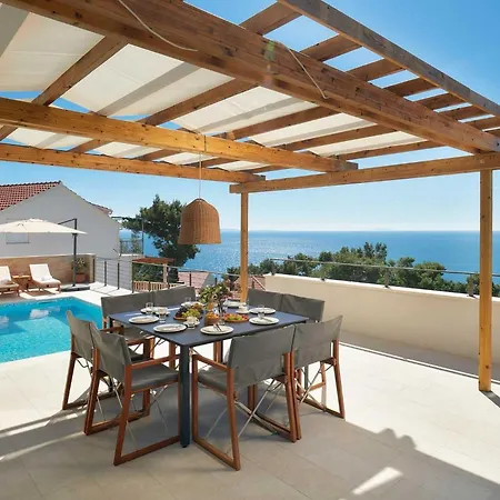 Dazzling Hvar Licita 4 Bedrooms Spacious Sunterrace Fitted With Sunbeds And Parasols Private Outdoor Swimming Pool Shaded, * سفيتا نيدلجا