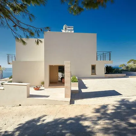 Dazzling Hvar Licita 4 Bedrooms Spacious Sunterrace Fitted With Sunbeds And Parasols Private Outdoor Swimming Pool Shaded,